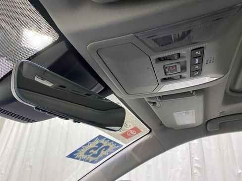 Used 2025 Toyota RAV4 Limited image 22