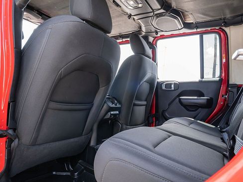 Used 2021 Jeep Wrangler Unlimited Sport AWD/4WD image 18