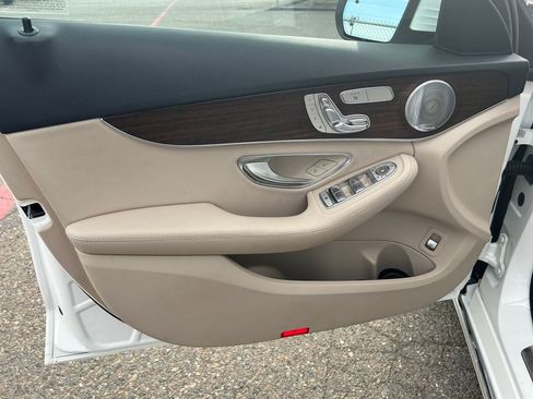 Used 2019 Mercedes-Benz C 300 4MATIC Sedan image 20