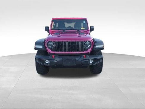 Used 2024 Jeep Wrangler Unlimited Rubicon w/ Convenience Group AWD/4WD image 2