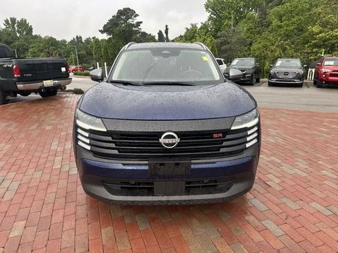 Used 2025 Nissan Kicks SR w/ SR Premium Package FWD image 25