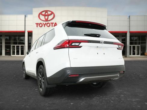 New 2026 Toyota Grand Highlander AWD image 3