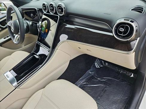 Used 2026 Mercedes-Benz GLC 300 image 20