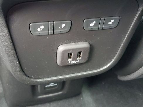 Certified 2023 Chevrolet Equinox Premier image 11