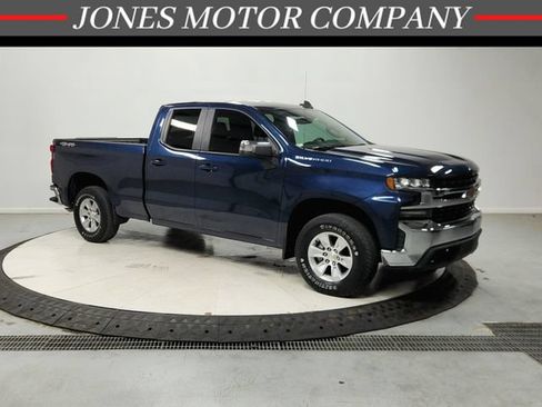 Used 2020 Chevrolet Silverado 1500 LT AWD/4WD image 1