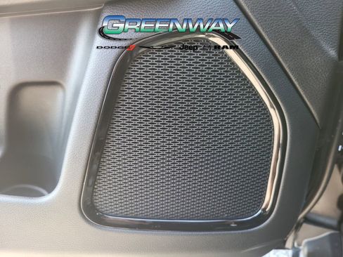 New 2026 Jeep Compass Latitude image 16