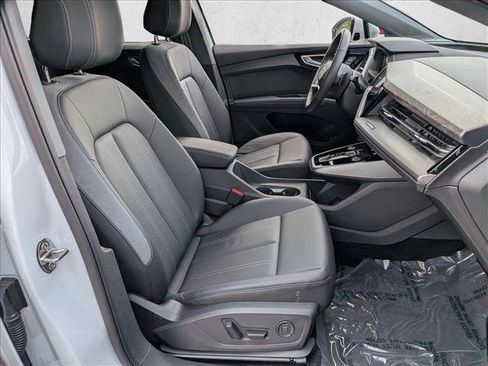 Certified 2025 Audi Q4 e-tron Premium w/ Convenience Package RWD image 22