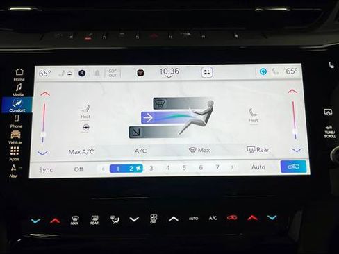 New 2026 Jeep Grand Cherokee Altitude image 18