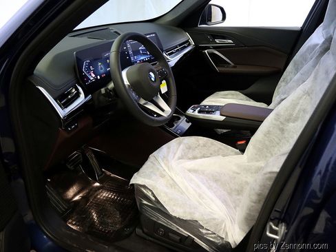 Used 2025 BMW X1 xDrive28i w/ Convenience Package image 11