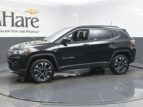 Used 2023 Jeep Compass Limited w/ Sun and Sound Group AWD/4WD image 32