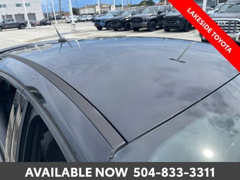 Used 2018 Ford Focus ST FWD image 9