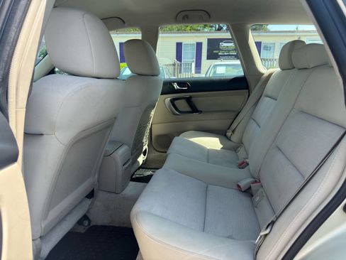 Used 2007 Subaru Outback 2.5i AWD/4WD image 11