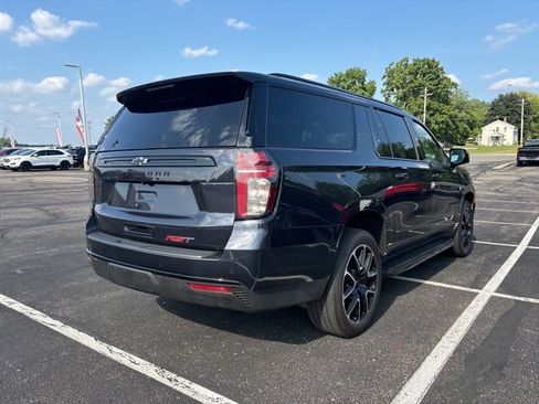 Used 2023 Chevrolet Suburban RST w/ Luxury Package image 3