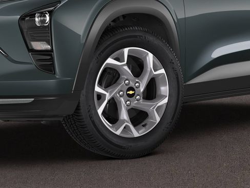 New 2026 Chevrolet Trax LT w/ LT Convenience Package FWD image 4