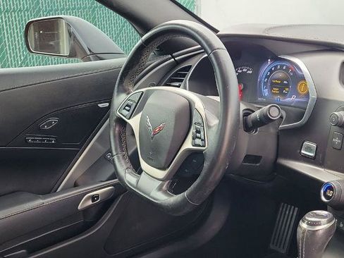 Used 2019 Chevrolet Corvette Stingray Convertible Z51 2LT RWD image 13
