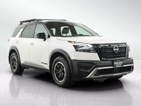 Used 2024 Nissan Pathfinder Rock Creek AWD/4WD image 7