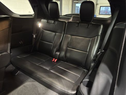 Used 2022 Ford Explorer ST w/ ST Street Pack image 12