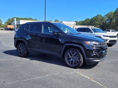 New 2026 Jeep Compass Limited AWD/4WD image 2