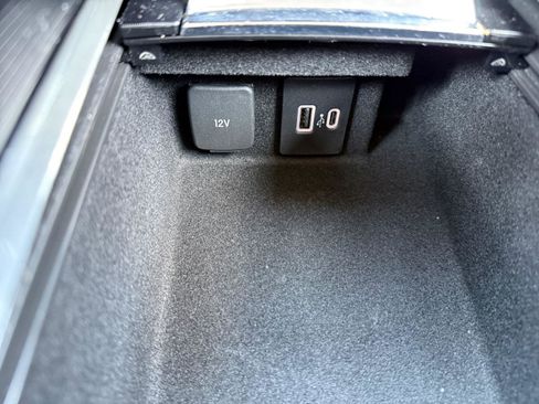 Used 2023 Lincoln Corsair Reserve FWD image 33