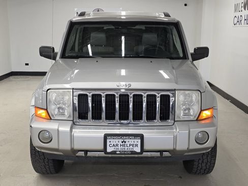 Used 2006 Jeep Commander Limited w/ Trailer Tow Group IV AWD/4WD image 2