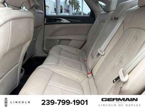 Used 2019 Lincoln MKZ Reserve FWD image 13