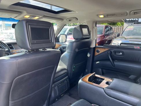 Used 2013 INFINITI QX56 2WD w/ Theater Pkg image 11