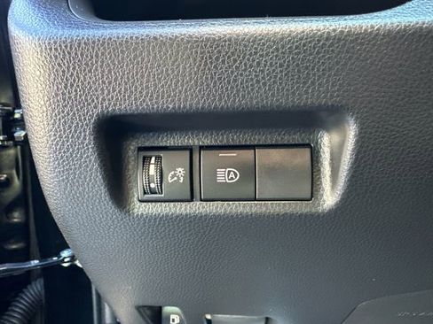 Certified 2025 Toyota RAV4 XLE image 28