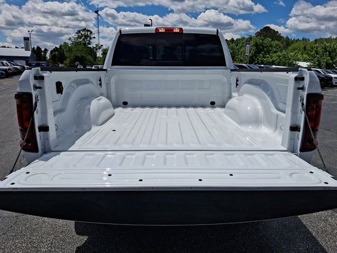 New 2026 RAM 2500 Tradesman AWD/4WD image 22