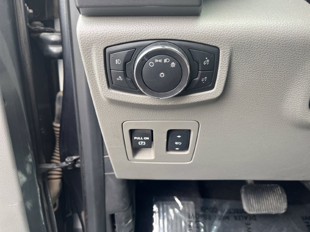 Used 2018 Ford F150 XLT w/ Equipment Group 302A Luxury AWD/4WD image 37