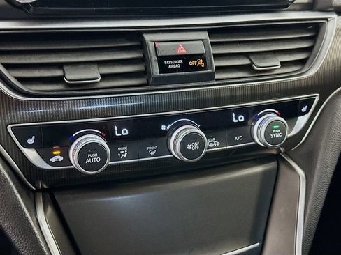 Used 2020 Honda Accord Sport image 15