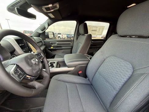 New 2026 RAM 1500 4x4 Crew Cab image 26
