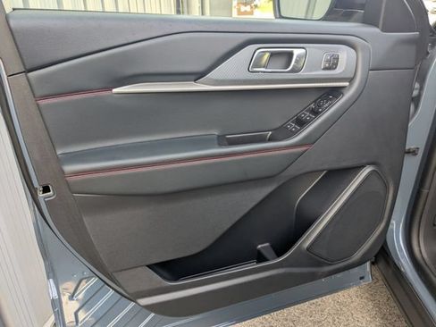 New 2026 Ford Explorer ST-Line w/ ST-Line Street Pack AWD/4WD image 25