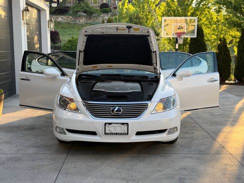 Used 2007 Lexus LS 460 L RWD image 55