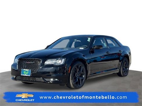 Used 2022 Chrysler 300 S image 1