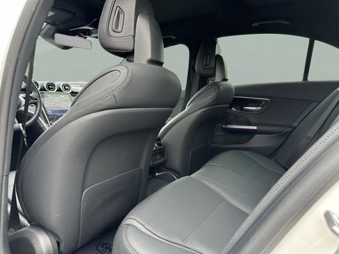 Used 2023 Mercedes-Benz C 300 Sedan image 17