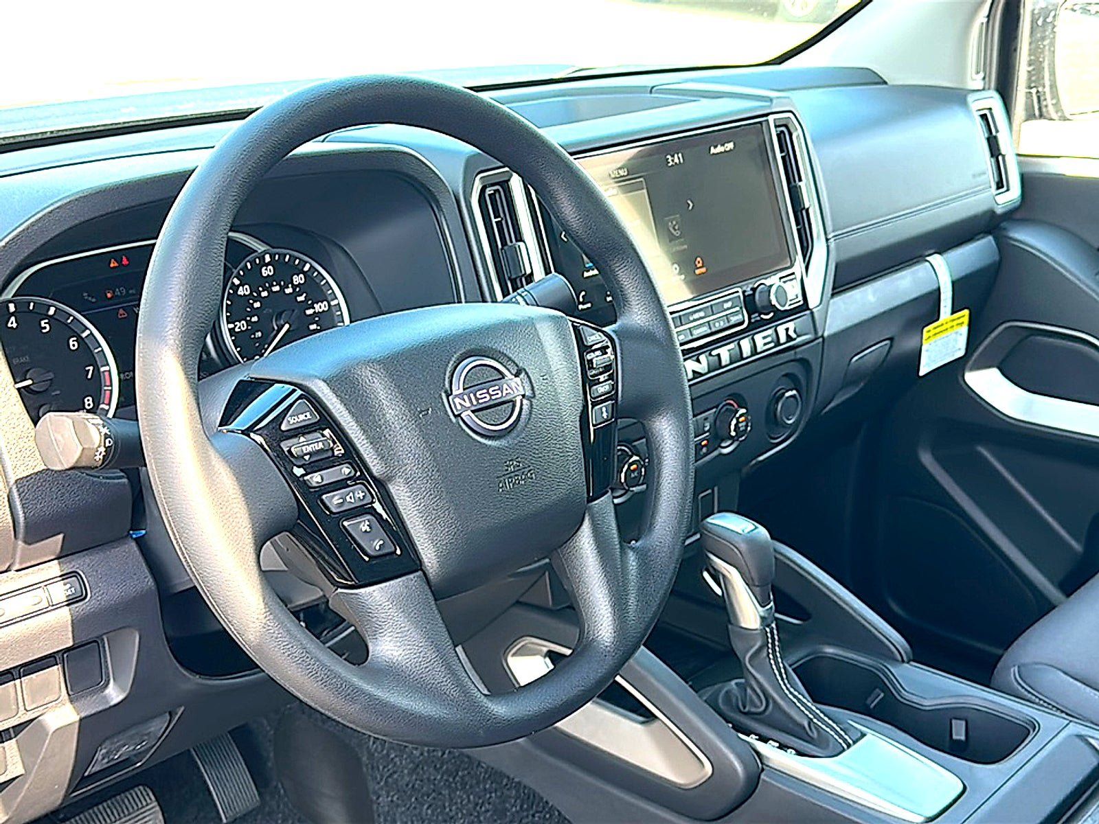 New 2027 Nissan Frontier SV RWD image 9