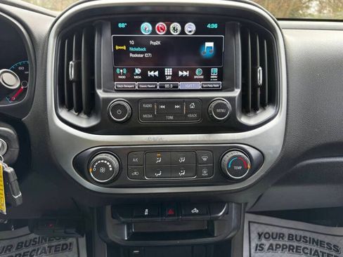 Used 2016 Chevrolet Colorado LT w/ LT Convenience Package RWD image 20