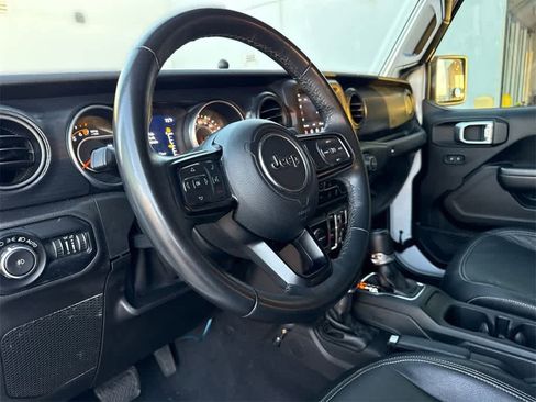 Used 2019 Jeep Wrangler Unlimited Sport S image 2