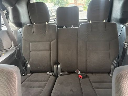 Used 2018 Dodge Grand Caravan SE FWD image 24
