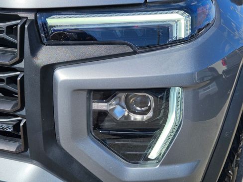 Used 2024 GMC Canyon AT4X AWD/4WD image 10