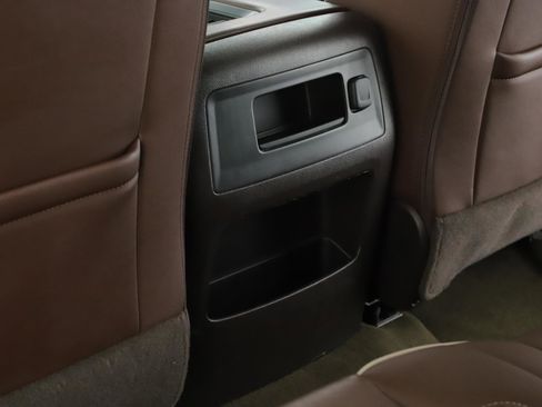 Used 2016 Chevrolet Silverado 1500 High Country w/ High Country Premium Package AWD/4WD image 7