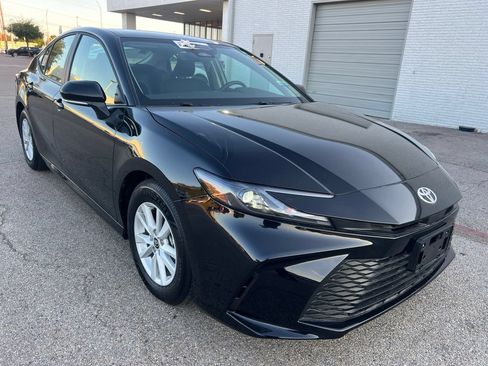 Used 2026 Toyota Camry LE FWD image 3