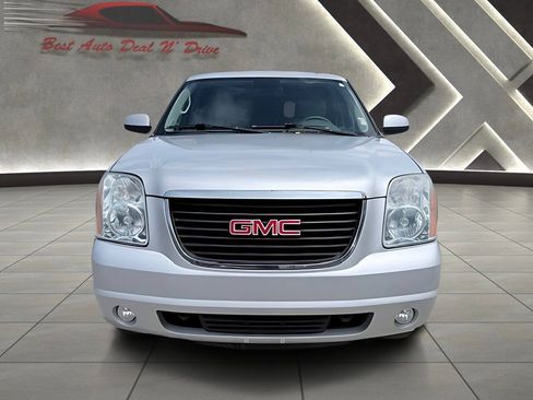 Used 2014 GMC Yukon SLT RWD image 2