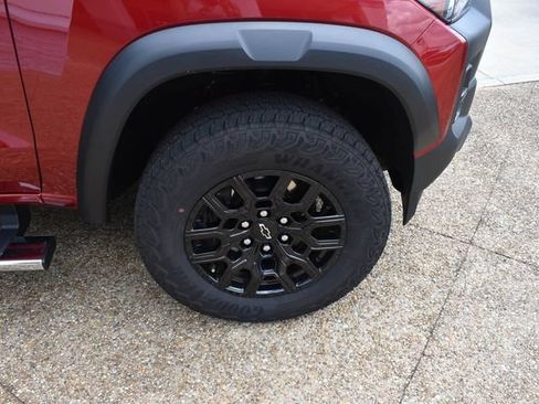 Used 2026 Chevrolet Colorado Trail Boss AWD/4WD image 14