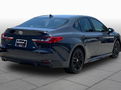 Used 2025 Toyota Camry SE FWD image 13