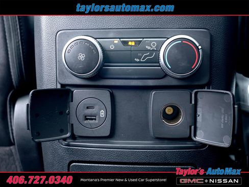 Used 2022 Ford Explorer XLT w/ XLT Sport Appearance Package image 34