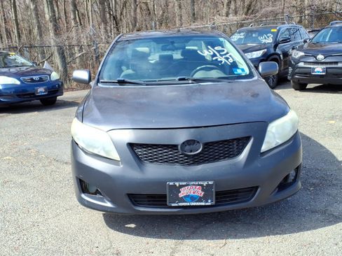 Used 2010 Toyota Corolla image 2