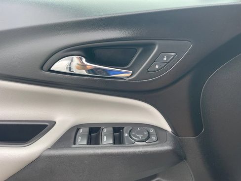 Used 2019 Chevrolet Equinox LT AWD/4WD image 28