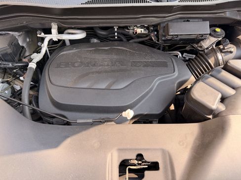 Certified 2021 Honda Pilot Touring image 29
