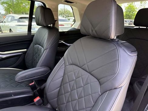 Used 2023 BMW X7 xDrive40i w/ Premium Package AWD/4WD image 15